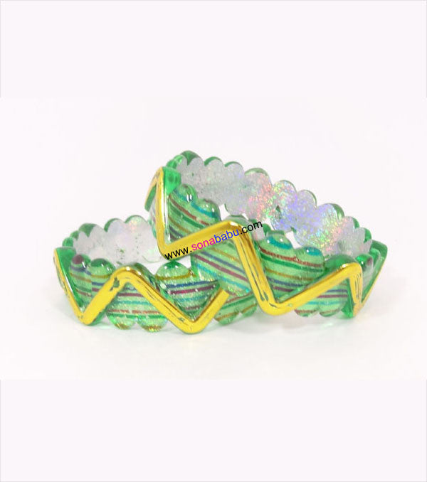 Green zig zag designed kids bangle set of 2