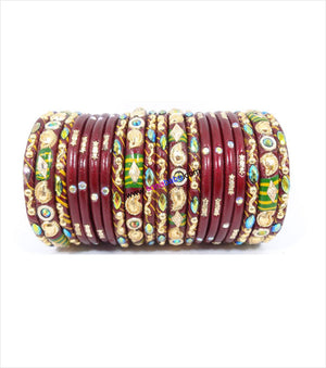 Maroon coloured lac bangle with mor design in kangan