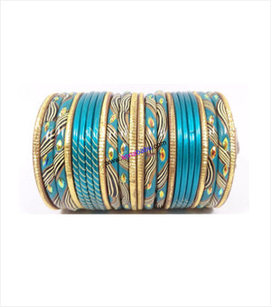 Ferozi colored lac bangle with laheriya style with stones