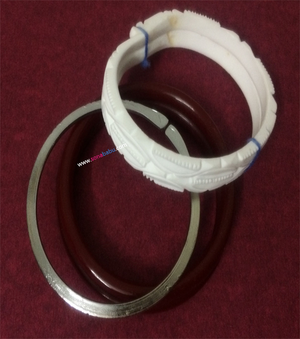 Medium Shakha Pola & Loha Set - 10APO1109