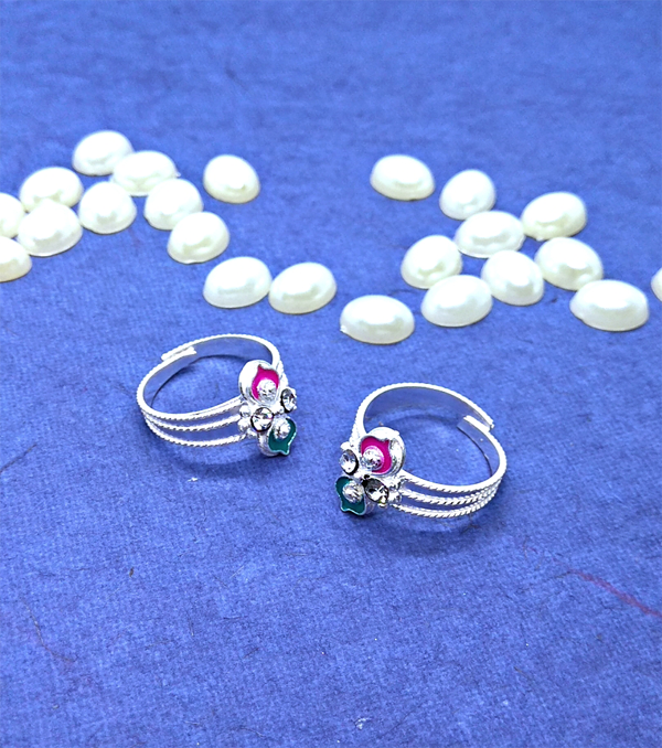 Silver Toe Rings with beautiful nag and colour