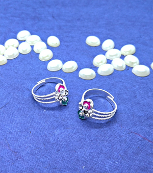 Silver Toe Rings with beautiful nag and colour
