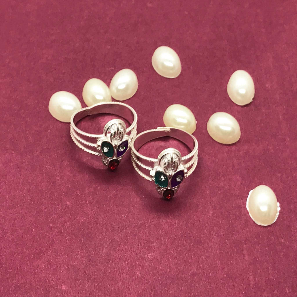 Toe Rings with beautiful design and colors